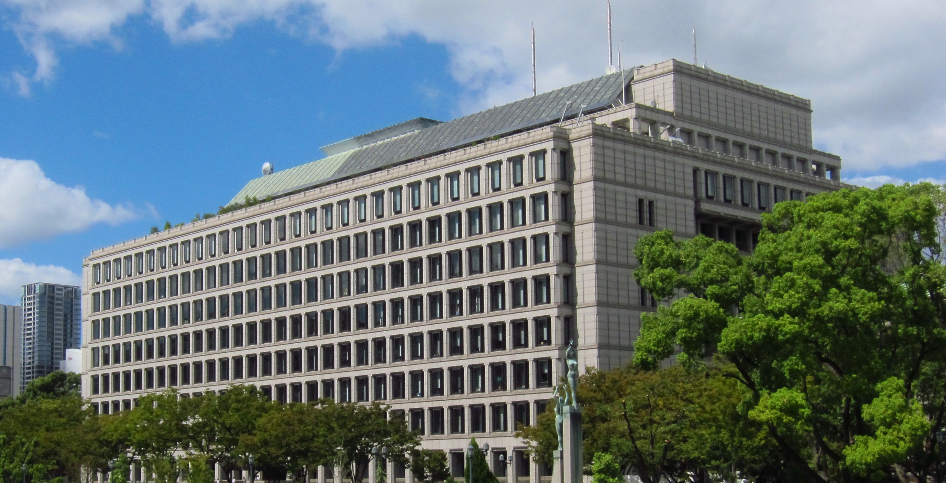 大阪市役所の本庁舎